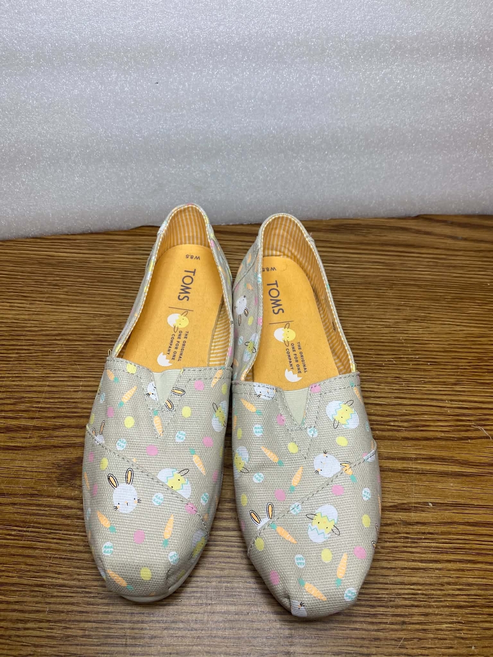 Tom’s Women's Bunnies Multicolor Shoes Ortholite Insoles Size 8.5 Slip On
